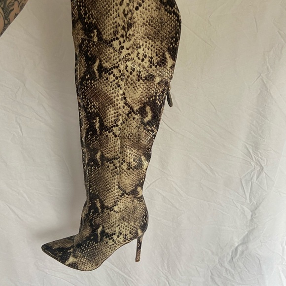 Guess Shoes - Vintage Guess Snakeskin knee high heels